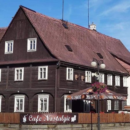 Cafe Nostalgie Dvouluzkovy Romanticky Pokoj Krásná Lípa Extérieur photo